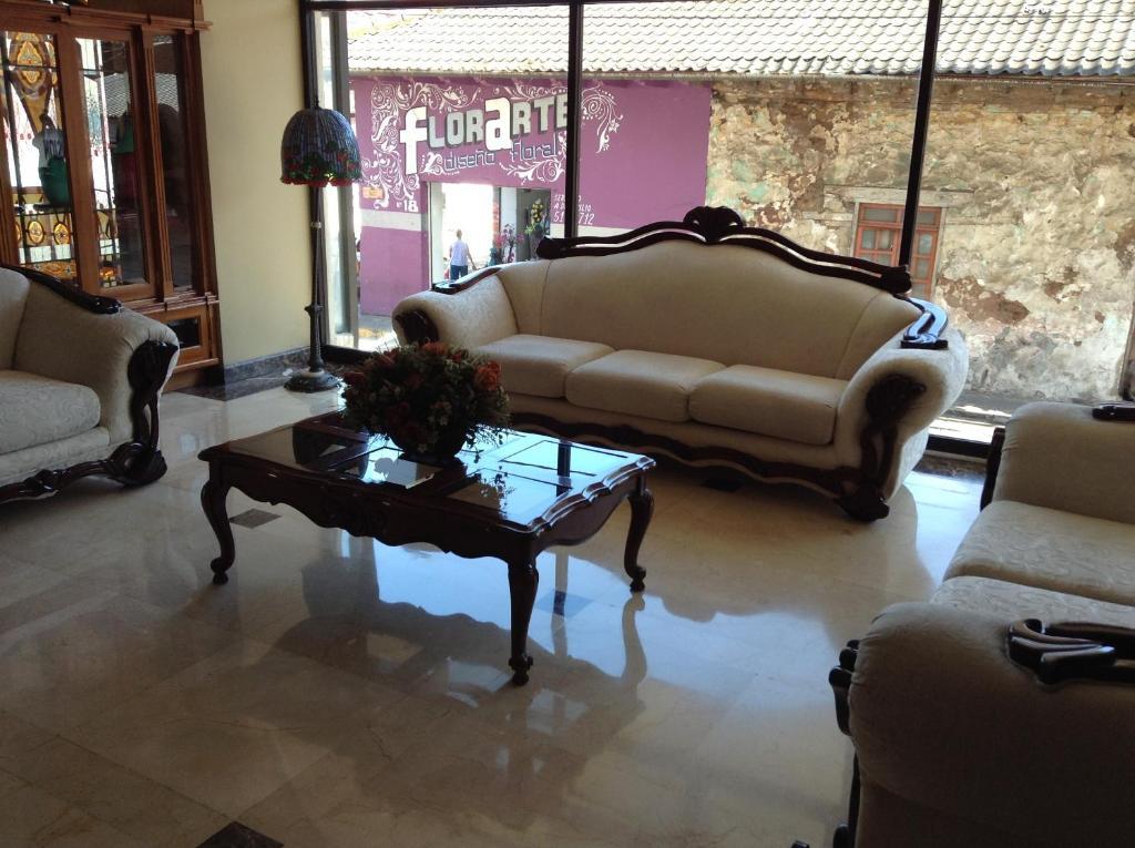 Hotel Real De Uruapan Uruapan  Bagian luar foto