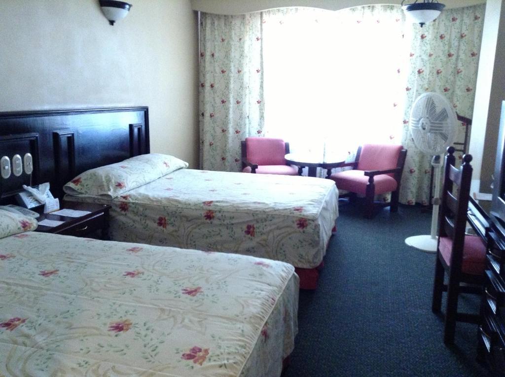 Hotel Real De Uruapan Uruapan  Bagian luar foto