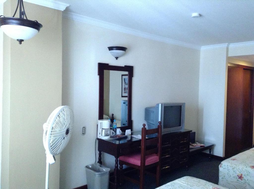 Hotel Real De Uruapan Uruapan  Ruang foto