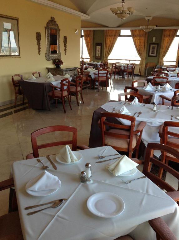 Hotel Real De Uruapan Uruapan  Bagian luar foto